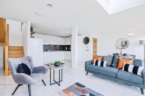 Kitchen/Reception