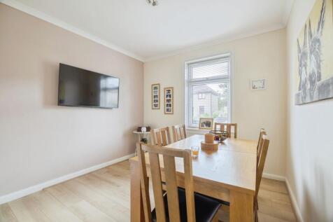 Bedroom 4/Dining