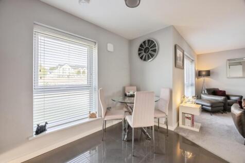 Living Room/Kitchen