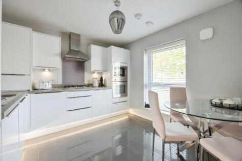 Living Room/Kitchen
