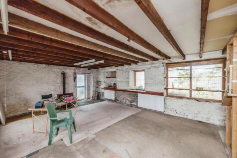 Garage/Outbuilding
