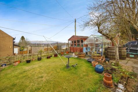 Rear Gardens/View