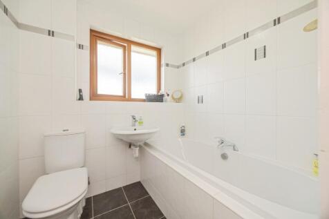 Family Bathroon/Wc