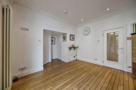 Lounge/Kitchen