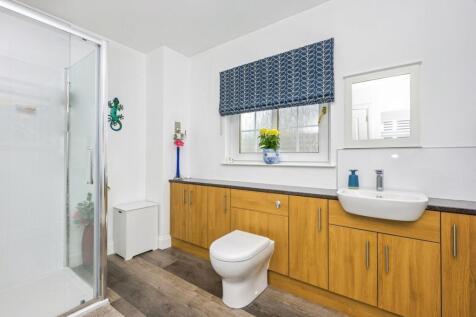 En Suite Shower Room