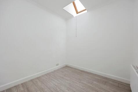 Bedroom 2/Dining Rm