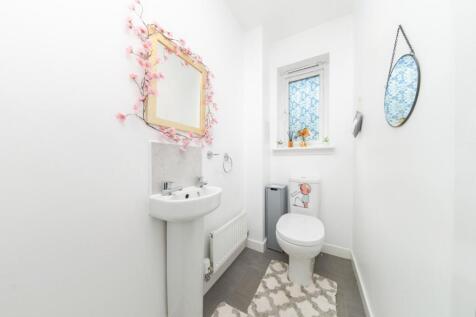 Wc/Cloakroom
