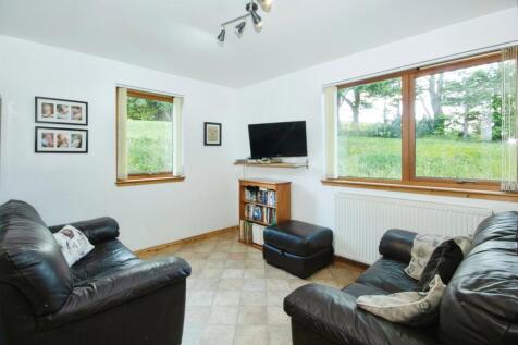 Kitchen/Family Rm