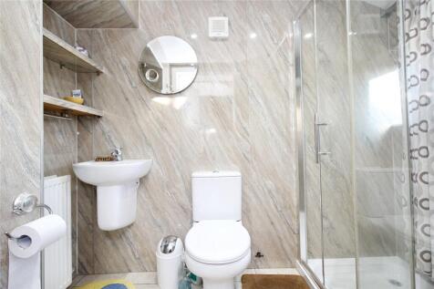 D/S Shower Rm