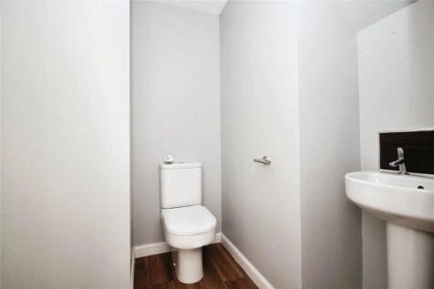 Cloakroom/wc