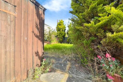 Garden &amp; Location