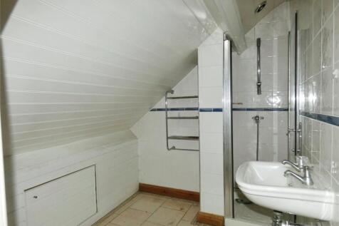 Attic Ensuite Shower