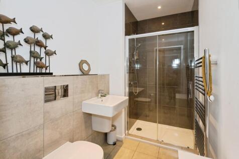 En suite Shower Room