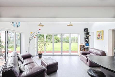 Living/Kitchen