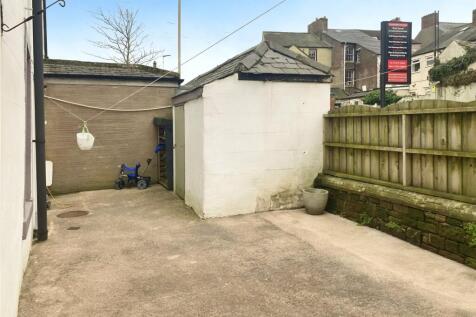 Enclosed Yard