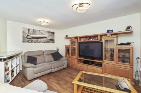 Lounge Pic 3