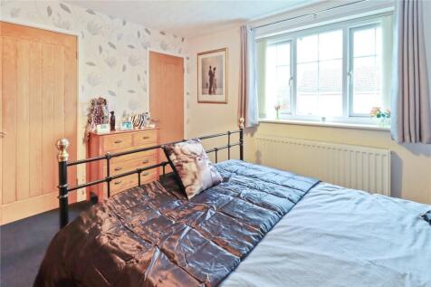 Bedroom 1 Pic 1