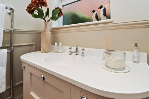 Wash Basin/Vanity