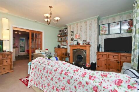 Living Room Pic 2