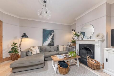 Living Room Pic 2
