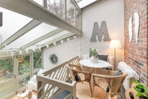 Breakfast/Mezzanine