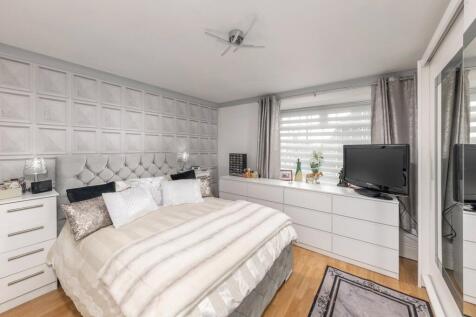 Bedroom 1 Pic 1