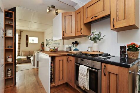 Kitchen Pic 1