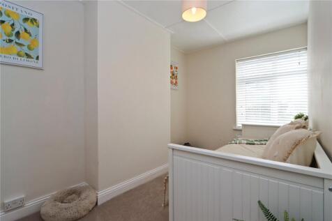 Bedroom 2 Pic 1