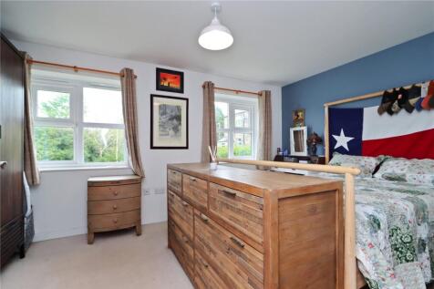 Bedroom 1 Pic 1