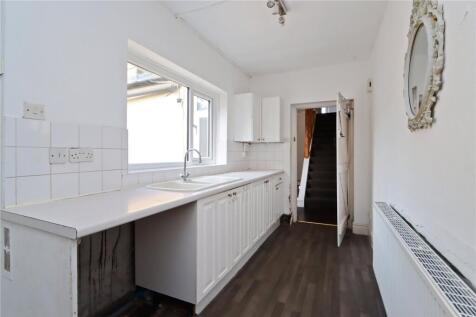 Kitchen Pic 1