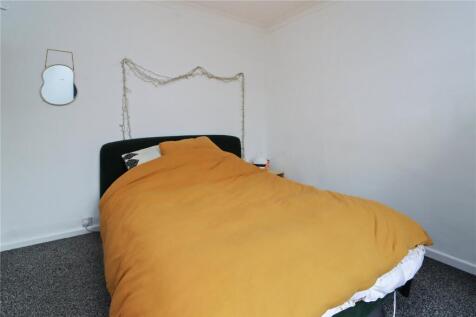 Bedroom 1 Pic 2