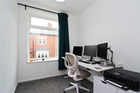 Bedroom 3 / Office