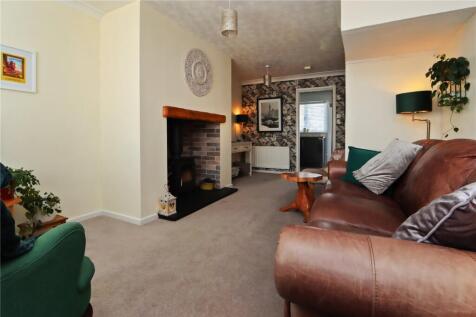 Lounge/Dining Pic 1