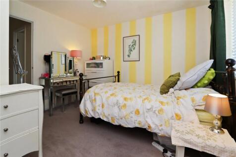 Bedroom 1 Pic 2