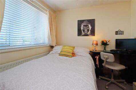 Bedroom 2 Pic 2