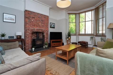 Living Room Pic 1