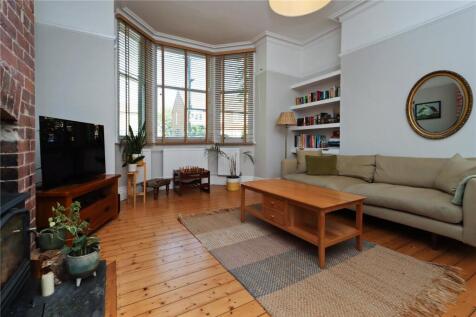 Living Room Pic 2