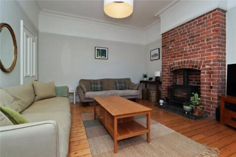 Living Room Pic 3