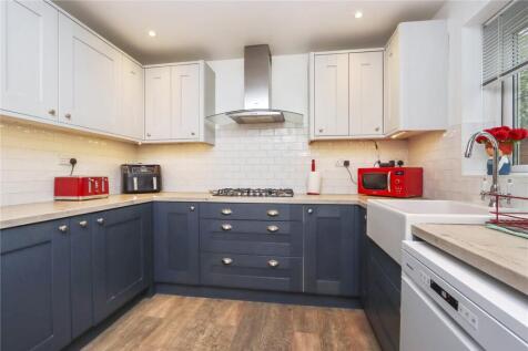 Kitchen Pic 1