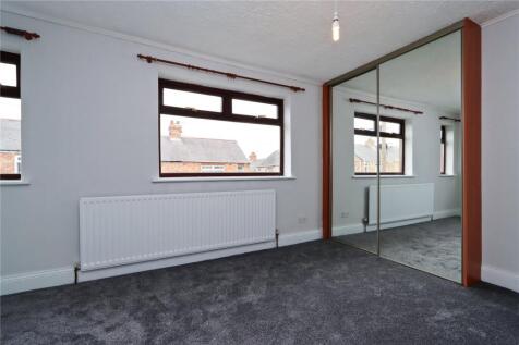 Bedroom 1 Pic 1