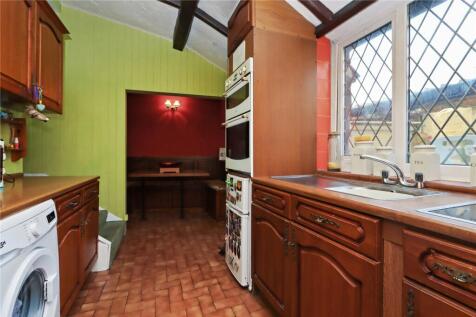 Kitchen Pic 2