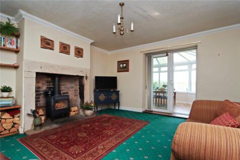 Living Room Pic 1