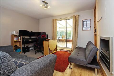 Living Room Pic 1