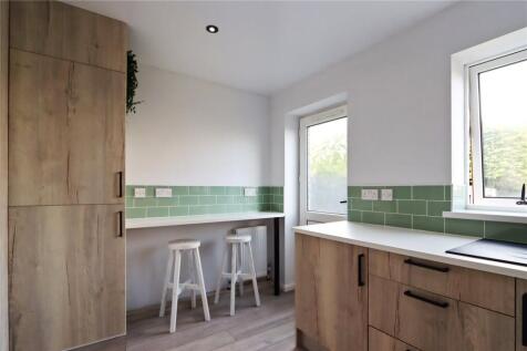 Kitchen/Dining Area