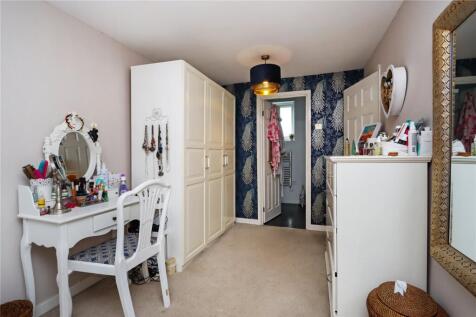 Main Bedroom Pic2