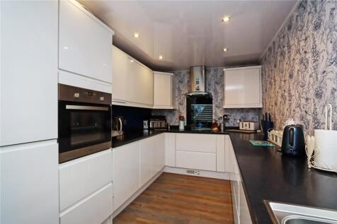 Kitchen Pic 2