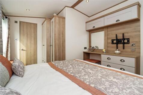 Bedroom 1 Pic 2