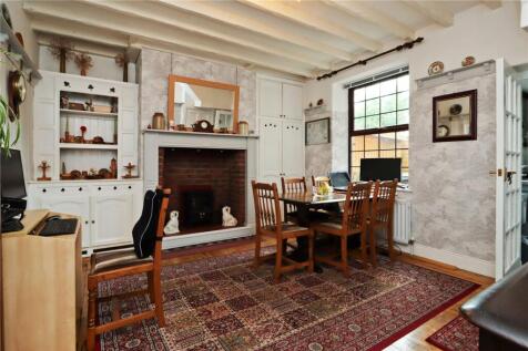 Dining Room Pic 1