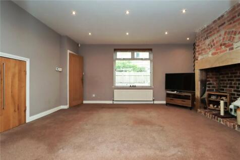 Living Room Pic 2