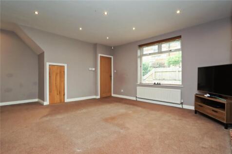 Living Room Pic 4